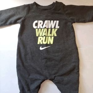 NIKE Infant Romper Crawl Walk Run 1pc. Size 3 no.